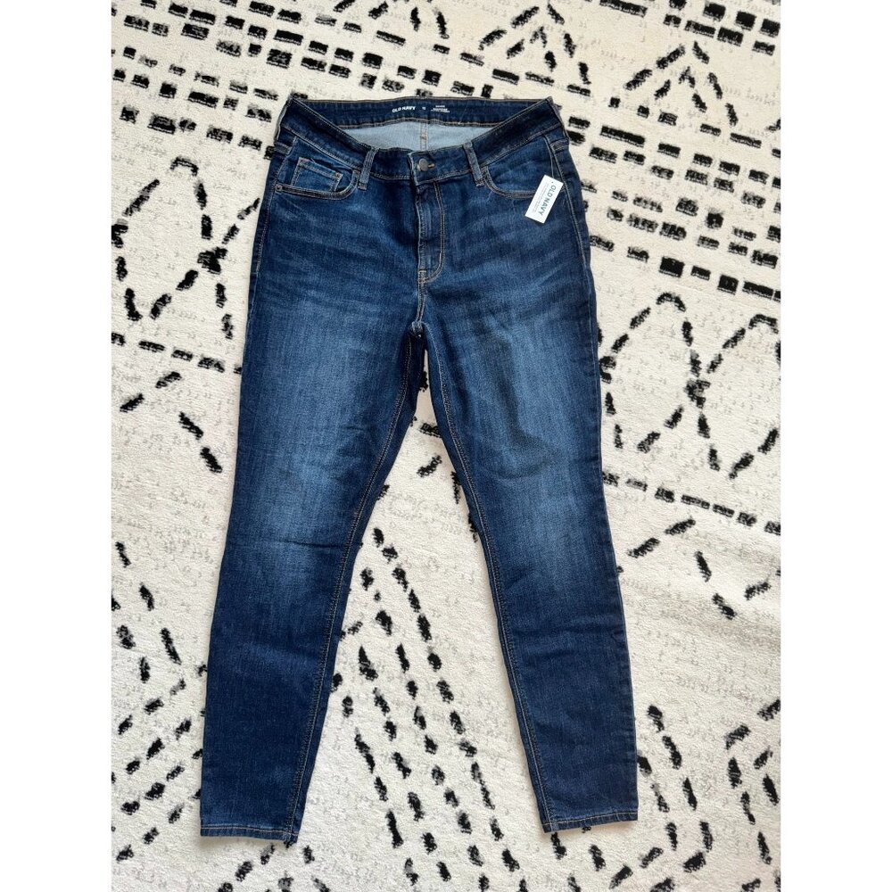 Old Navy Mid-Rise Rockstar Super Skinny Jeans - Size 12 - NWT